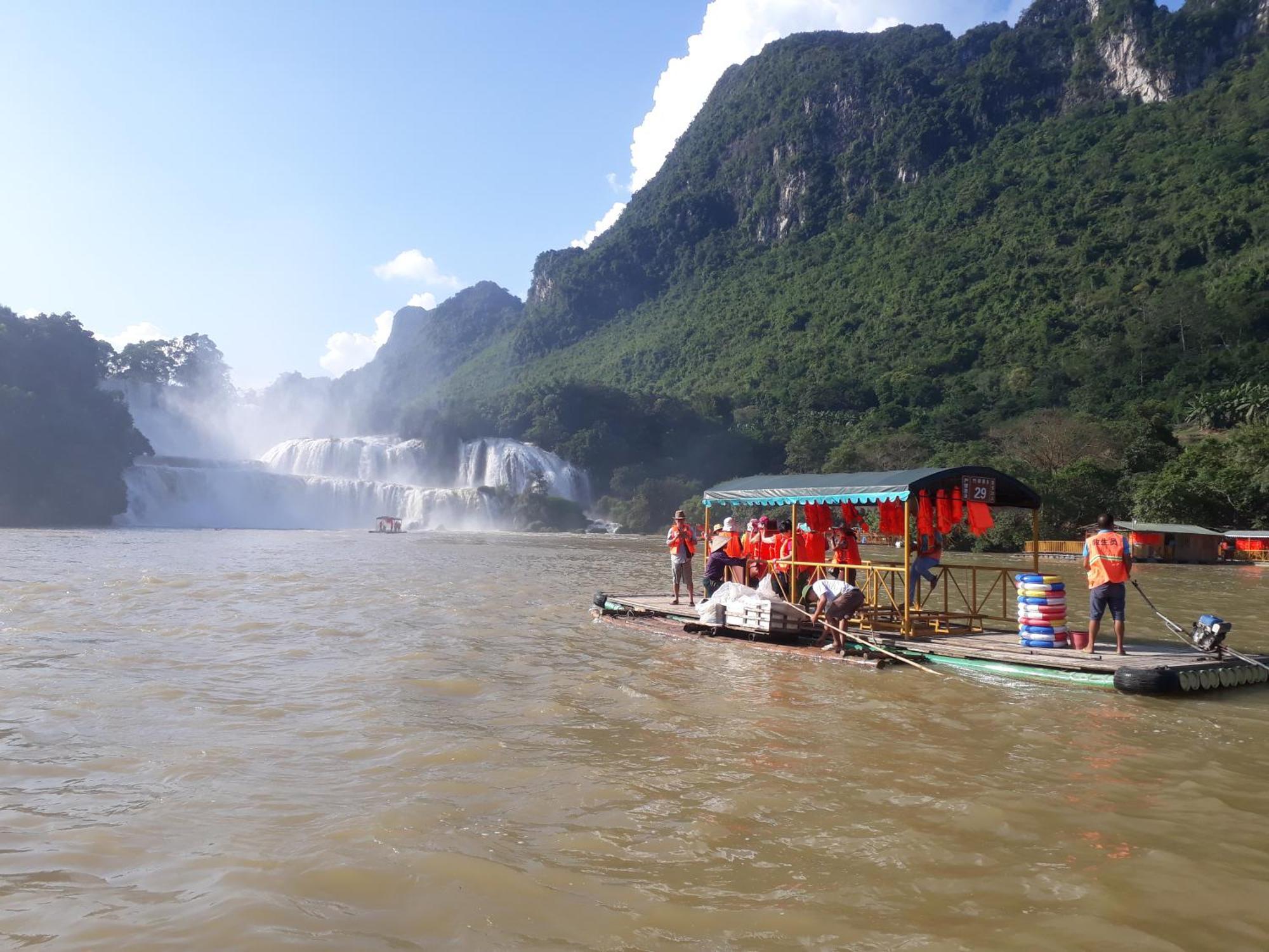 Yến Nhi Bản Giốc Homestay - Nhà sàn đá cổ Cao Bang Extérieur photo